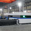 FL-L1530FHE-1000-IPG Лазерный станок для резки листового металла с кабинетной защитой и сменным столом