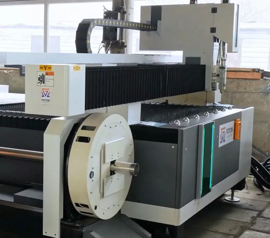 FL-L2040FR-3000-D350-Raycus Лазерный станок для резки листового металла и труб